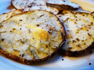 Baked Rosemary & Oregano Potato Chips